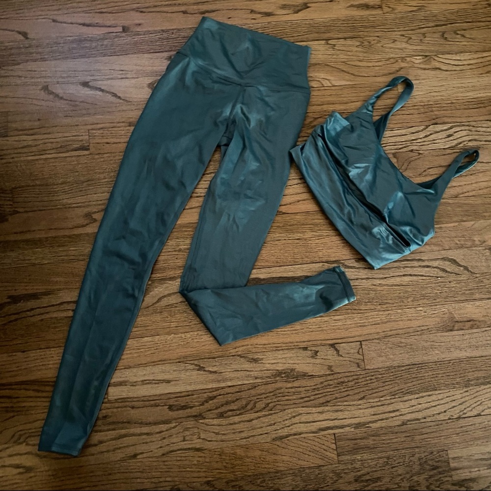 Worn Twice Alo Yoga Leggings & Bra 💥